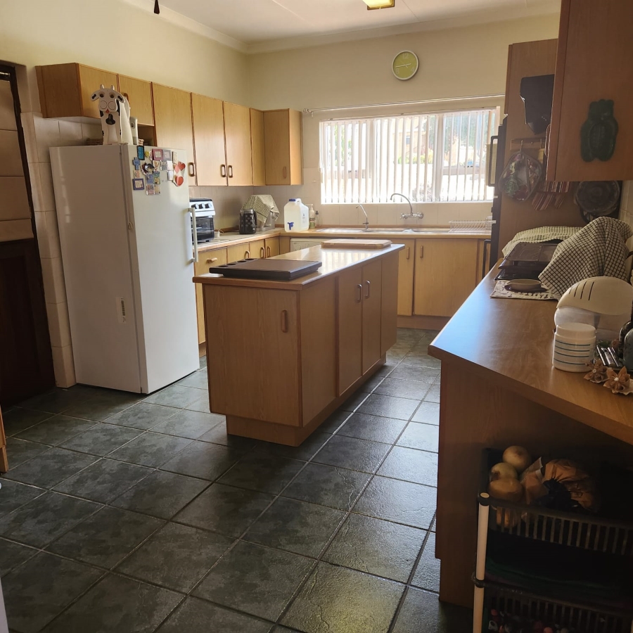 3 Bedroom Property for Sale in Stilbaai Wes Western Cape